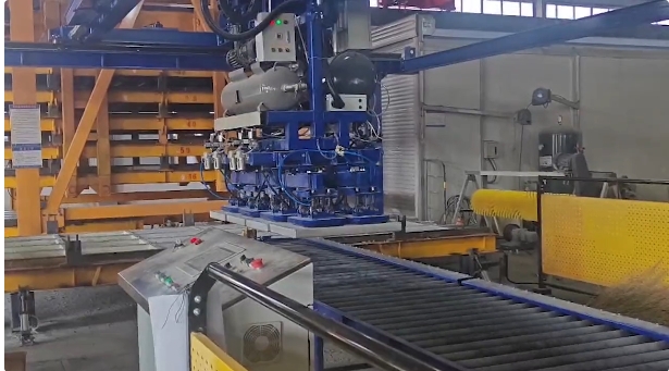 為客戶持續(xù)創(chuàng)造價值丨同一產(chǎn)線滿足兩類構(gòu)件切換生產(chǎn)